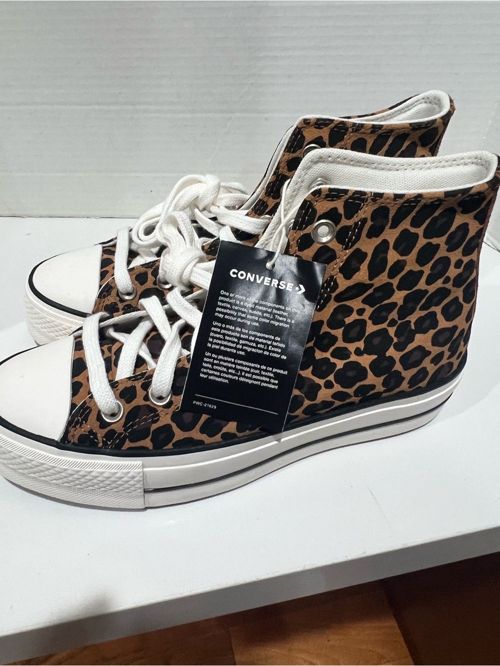 Converse Chuck Taylor All Star Lift Platform Leopard Suede Size W8